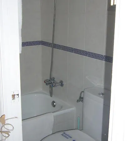 Guest house Isidro 2*