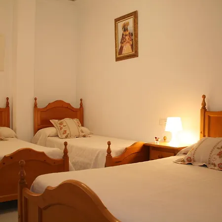 Guest house Isidro 2*